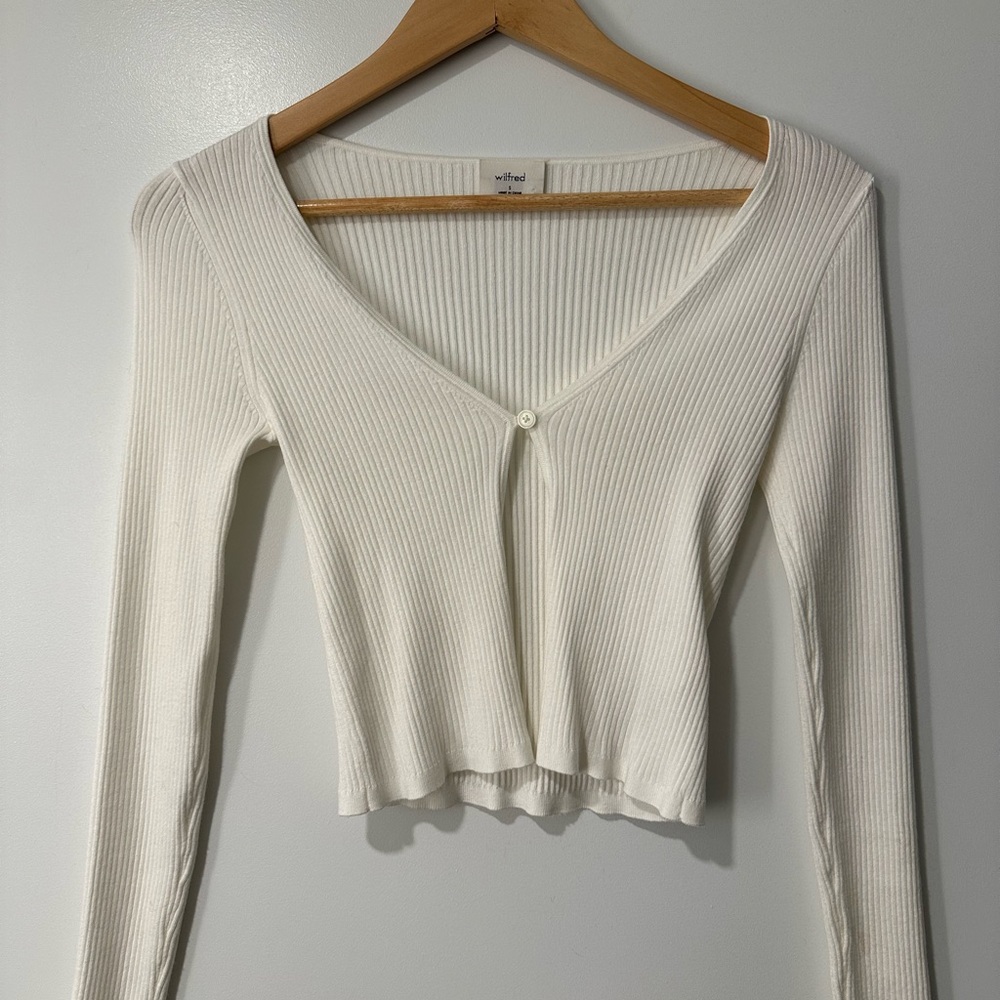 Aritzia Wilfred ribbed open cardigan top.